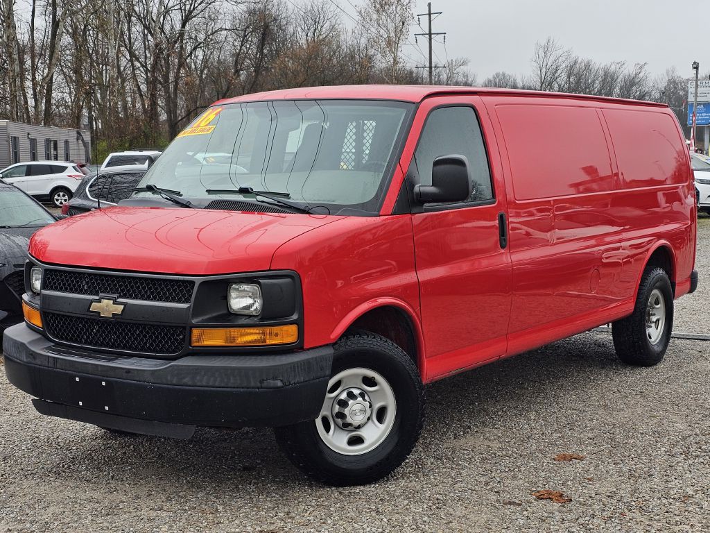 2016 Chevrolet Express Image 1