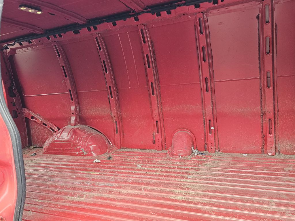 2016 Chevrolet Express Image 14