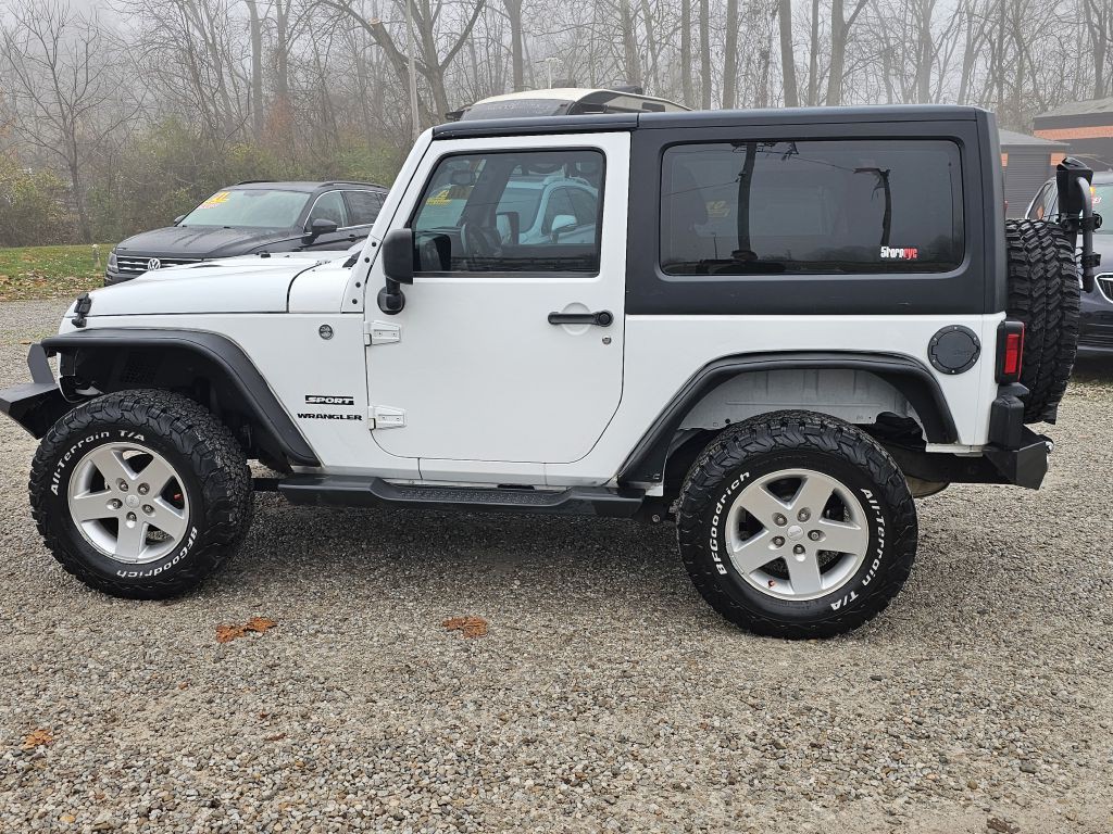 2012 Jeep Wrangler Image 2