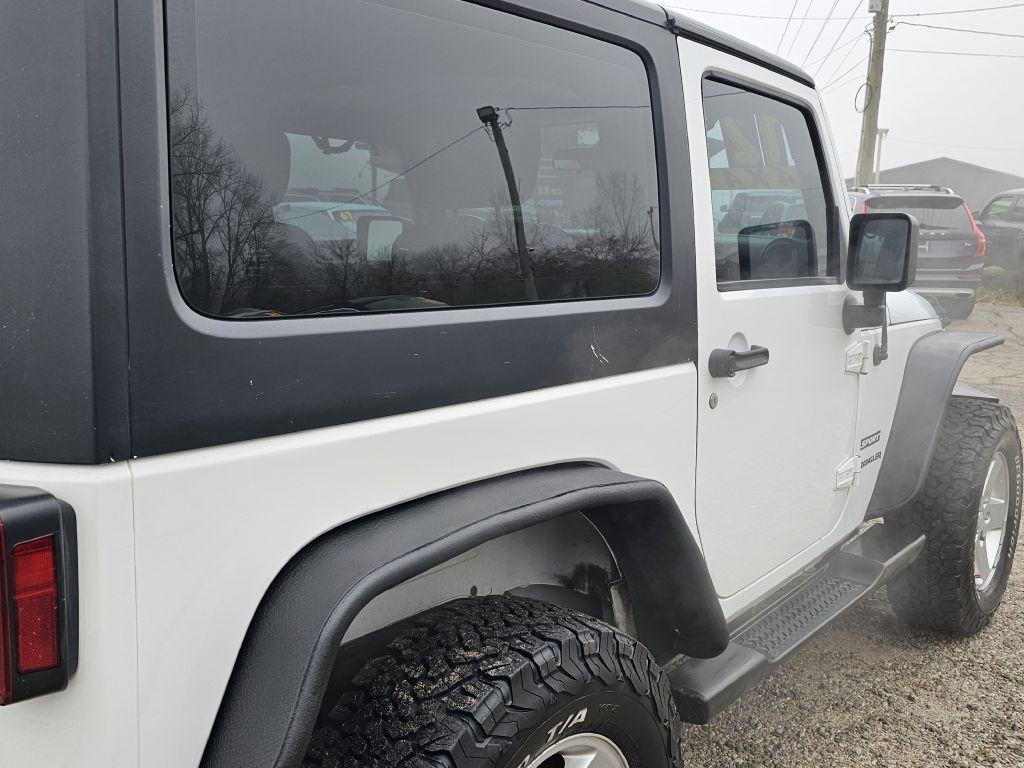 2012 Jeep Wrangler Image 9