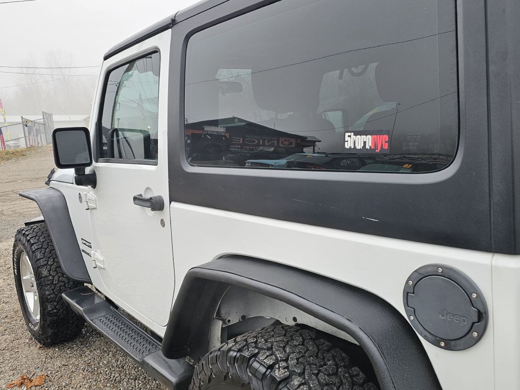 2012 Jeep Wrangler Image 10