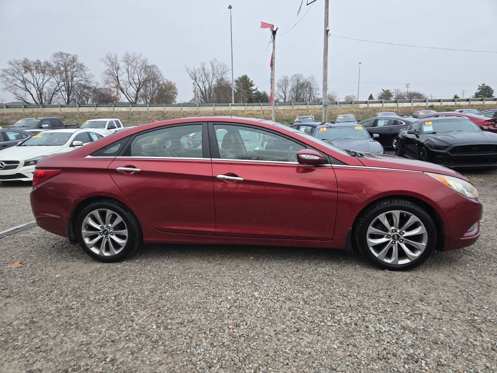 2011 Hyundai Sonata Image 4