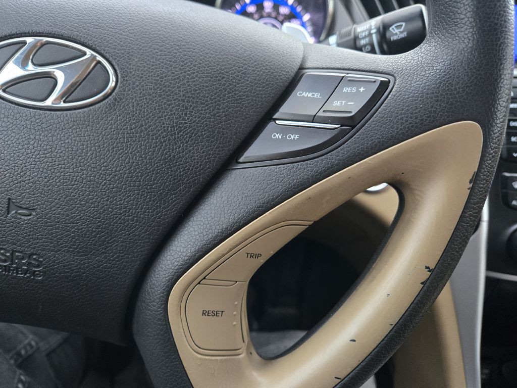 2011 Hyundai Sonata Image 20