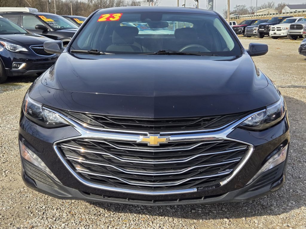2023 Chevrolet Malibu Image 2