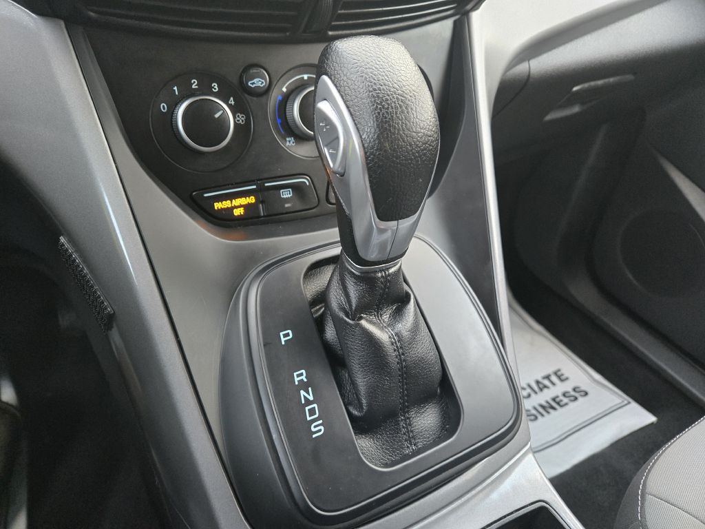 2015 Ford Escape Image 20