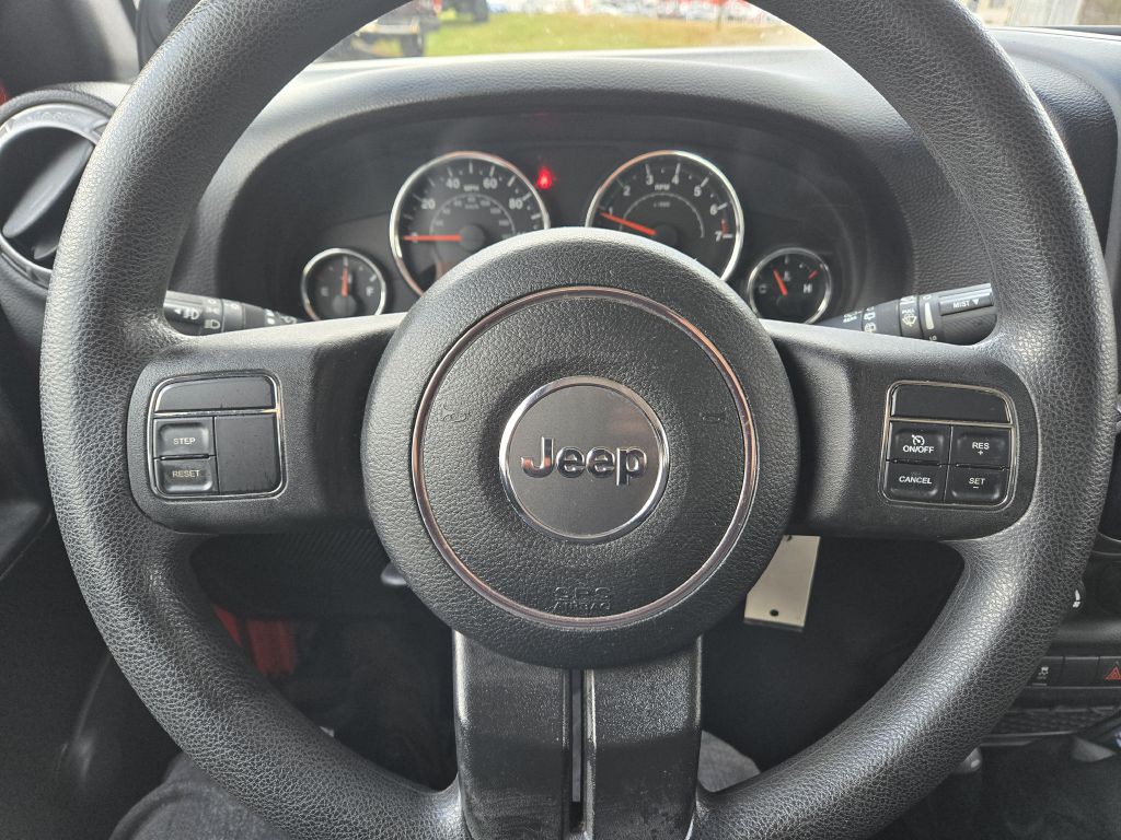 2012 Jeep Wrangler Image 16