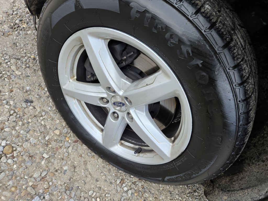 2016 Ford Explorer Image 8