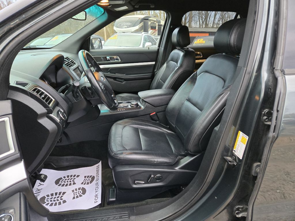 2016 Ford Explorer Image 12