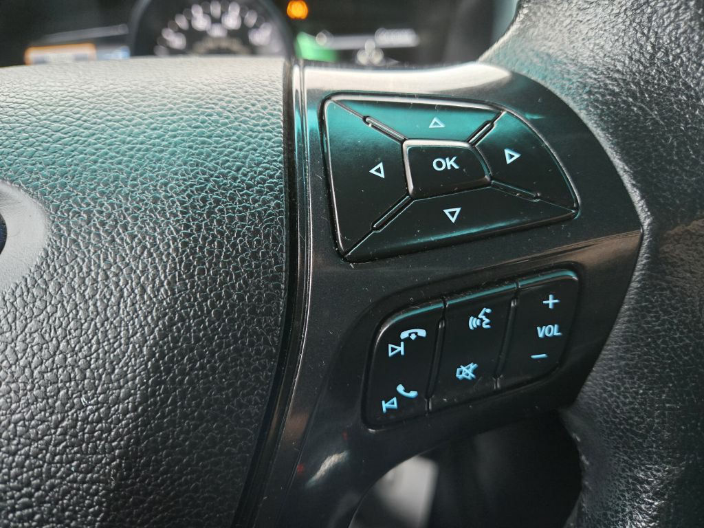 2016 Ford Explorer Image 17