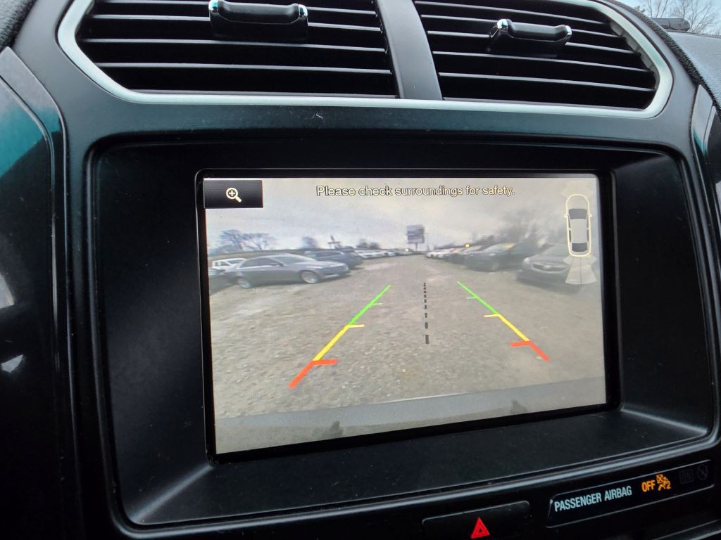 2016 Ford Explorer Image 25