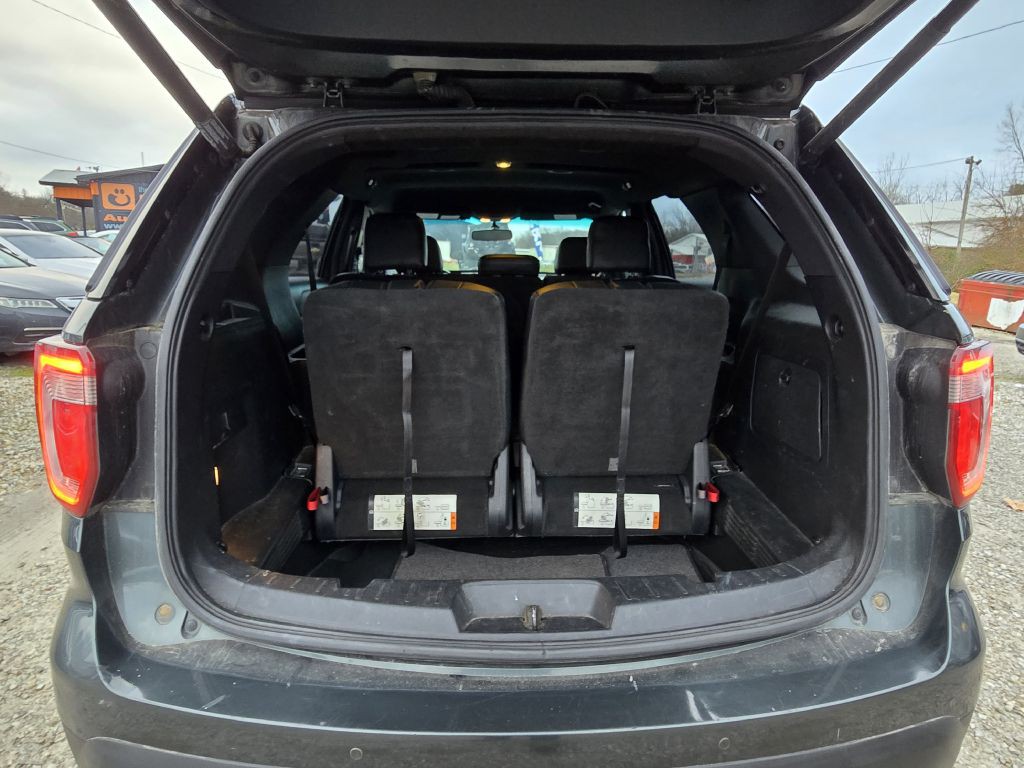 2016 Ford Explorer Image 30