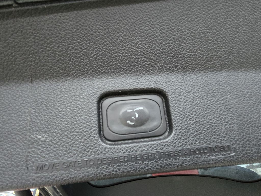 2016 Ford Explorer Image 31