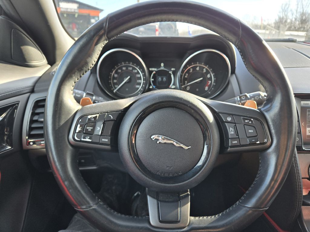 2016 Jaguar F-TYPE Image 20
