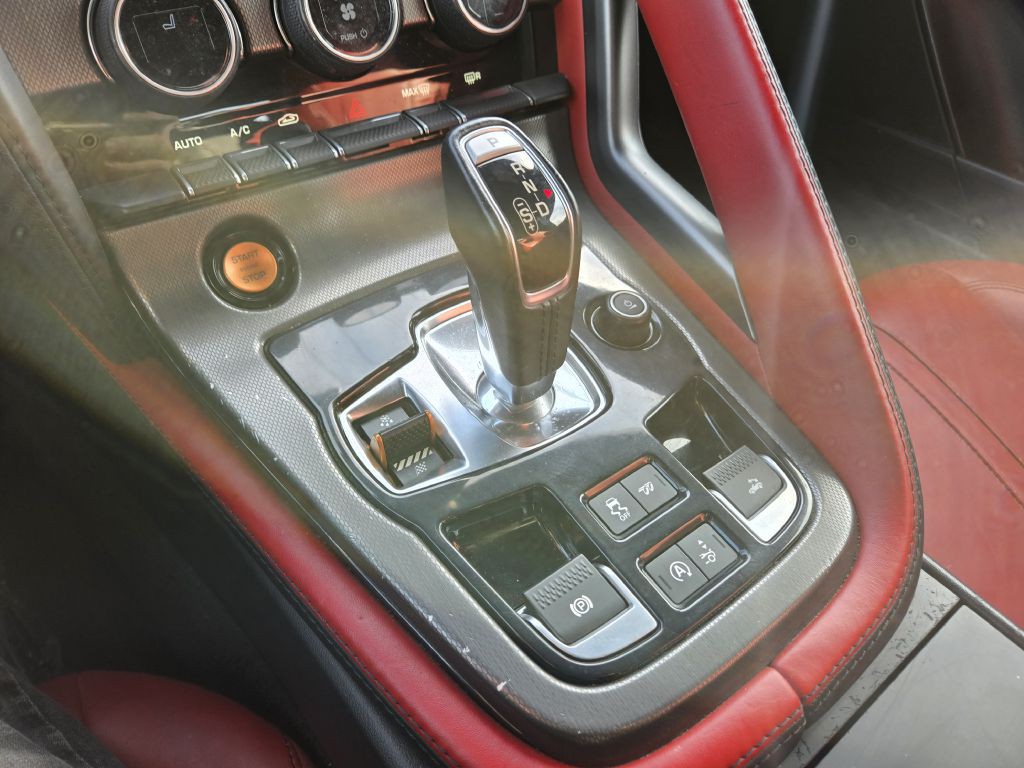 2016 Jaguar F-TYPE Image 25