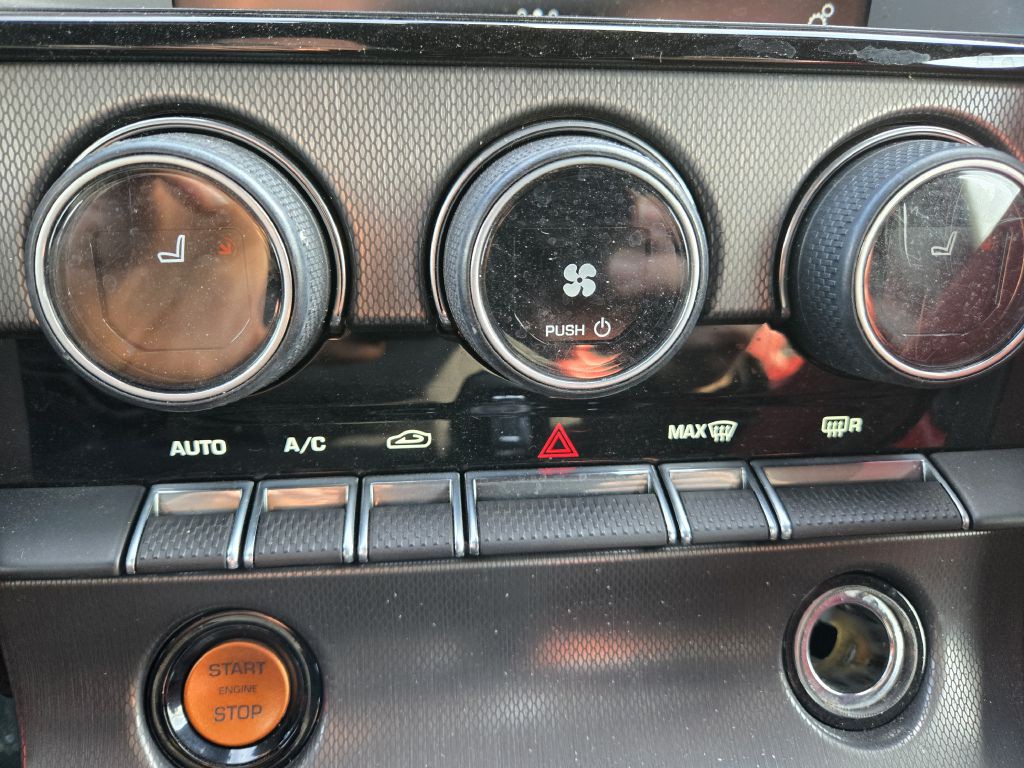 2016 Jaguar F-TYPE Image 28