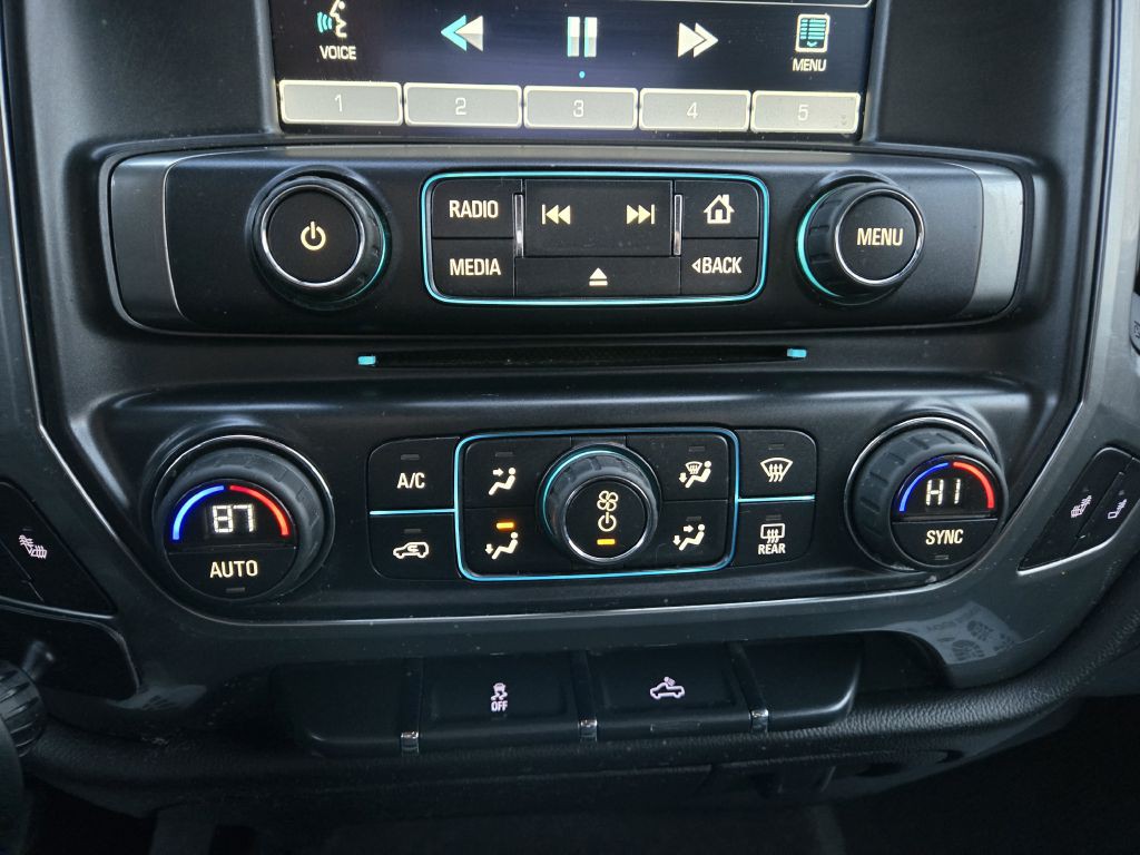 2015 Chevrolet Silverado 1500 Image 21