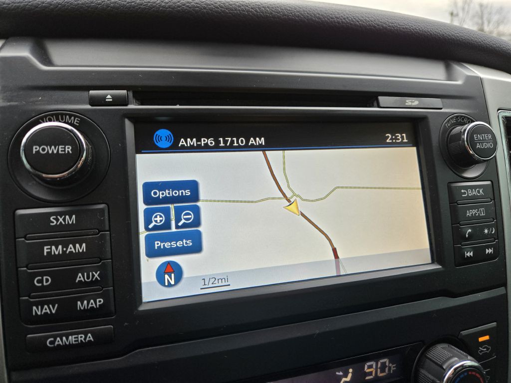 2017 Nissan Titan Image 33