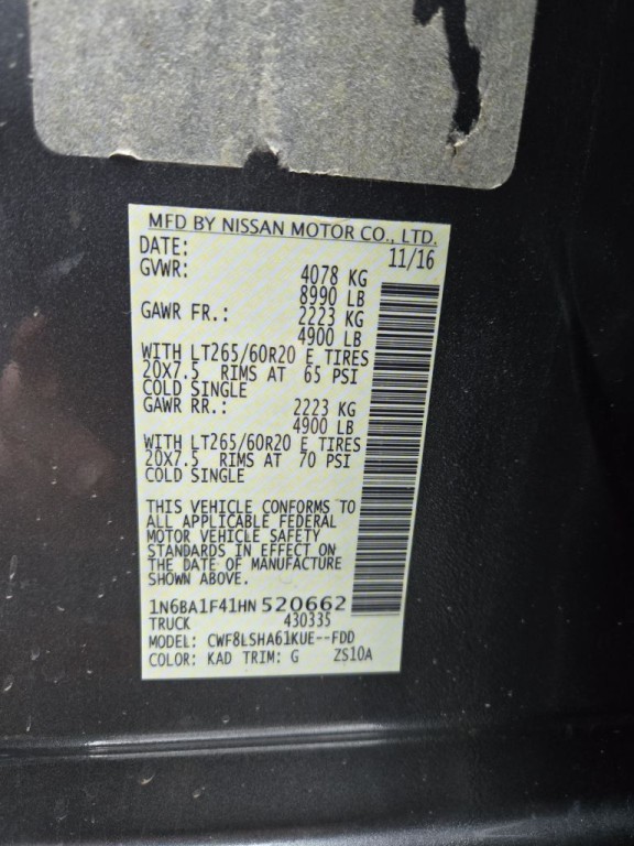 2017 Nissan Titan Image 40