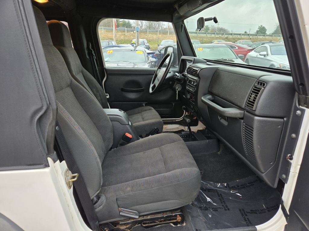 2005 Jeep Wrangler Image 26