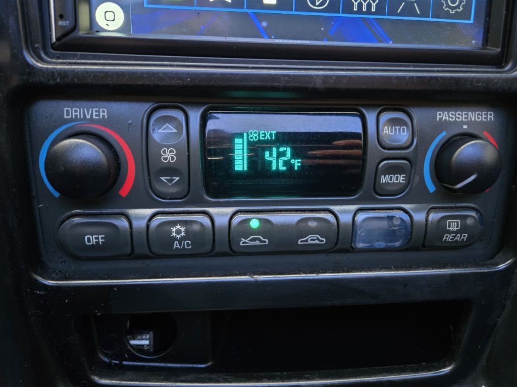 1998 Chevrolet Corvette Image 19