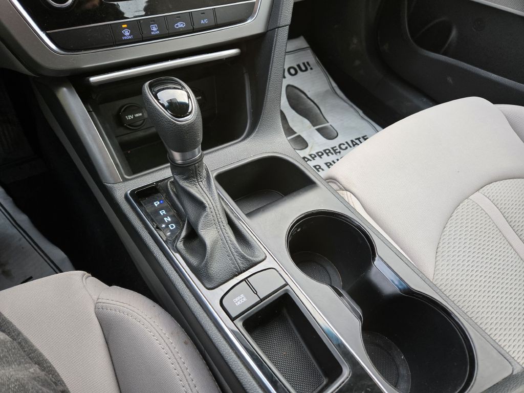 2016 Hyundai Sonata Image 18
