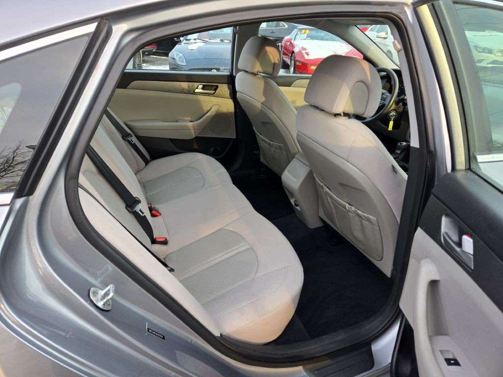 2016 Hyundai Sonata Image 25