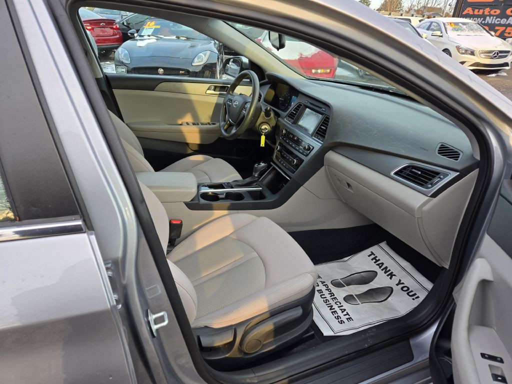 2016 Hyundai Sonata Image 26