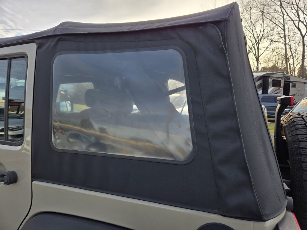 2017 Jeep Wrangler Unlimited Image 14