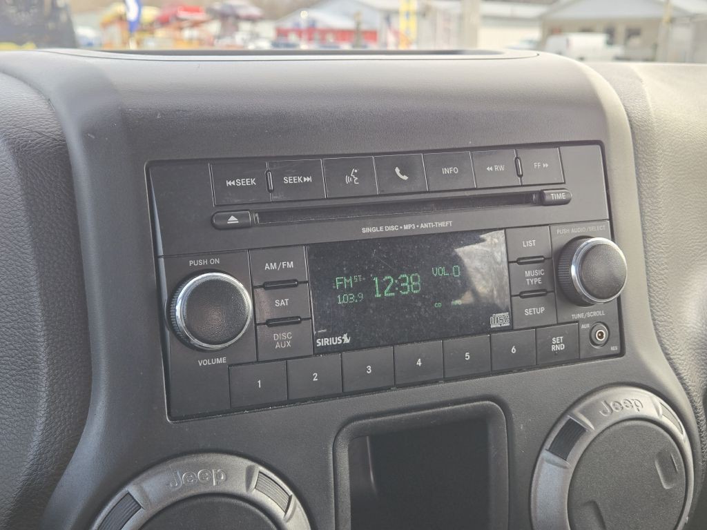 2017 Jeep Wrangler Unlimited Image 25