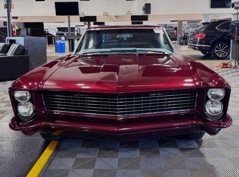 1965 Buick Riviera Image 7