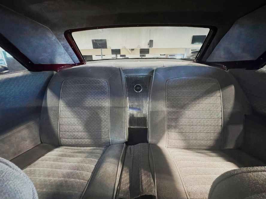 1965 Buick Riviera Image 8