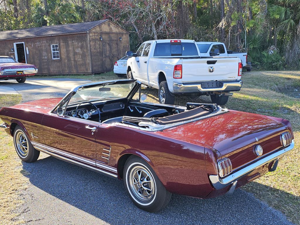 1966 Ford Mustang Image 4