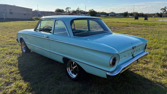 1961 Ford Falcon Image 5