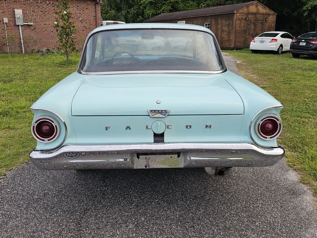 1961 Ford Falcon Image 4