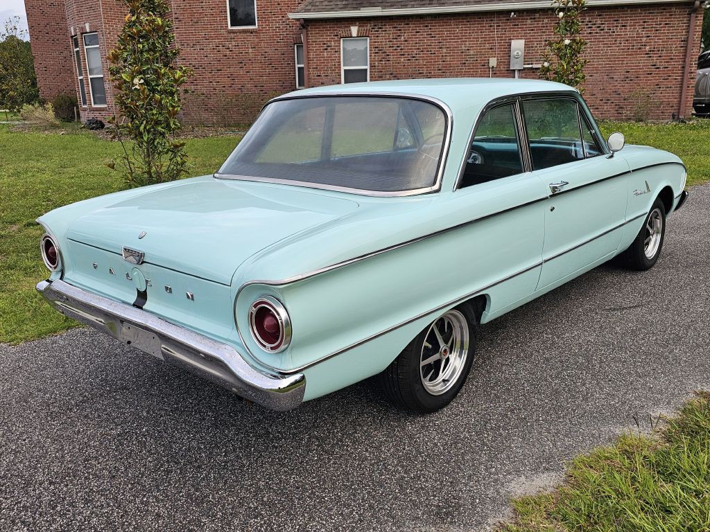 1961 Ford Falcon Image 5