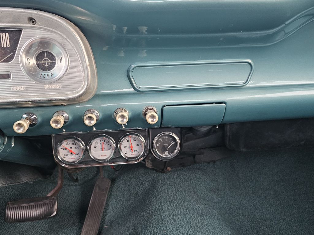 1961 Ford Falcon Image 17
