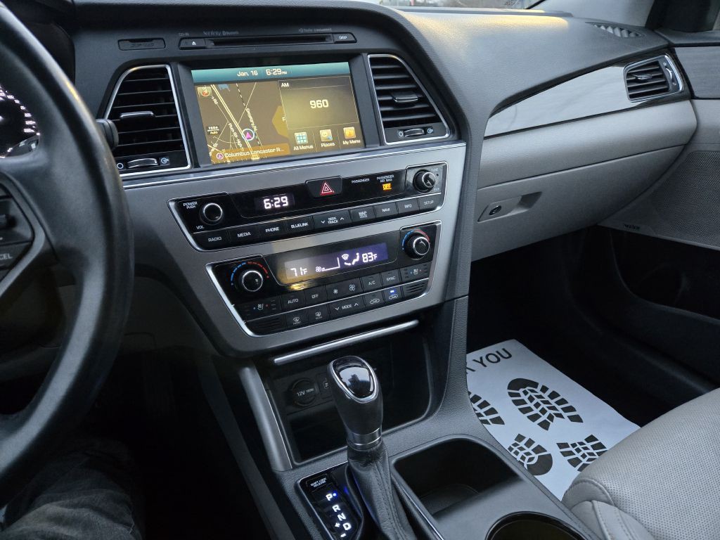 2017 Hyundai Sonata Image 17