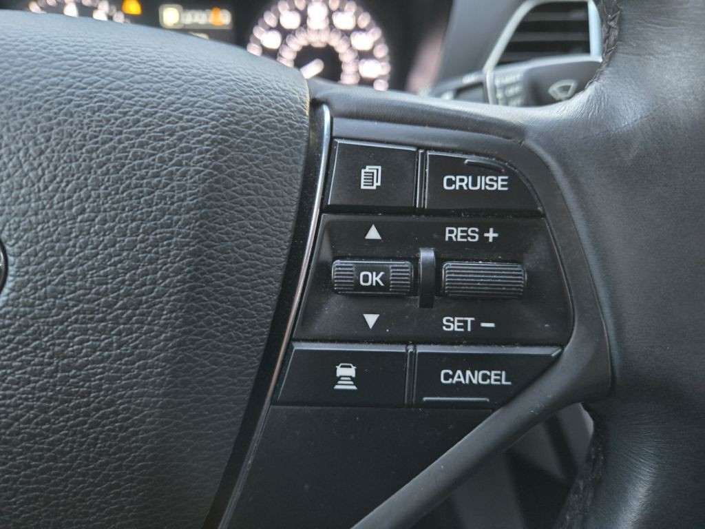 2017 Hyundai Sonata Image 19