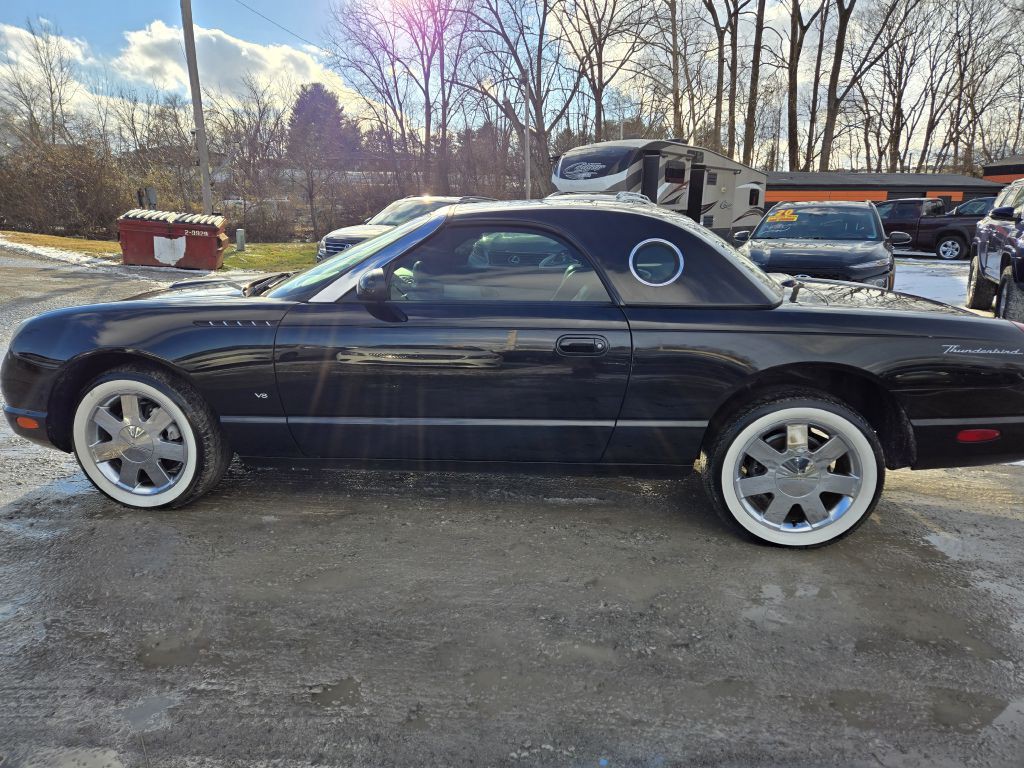 2003 Ford Thunderbird Image 8