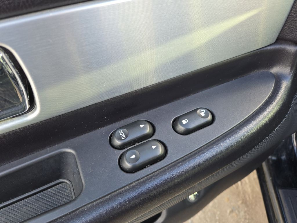 2003 Ford Thunderbird Image 15