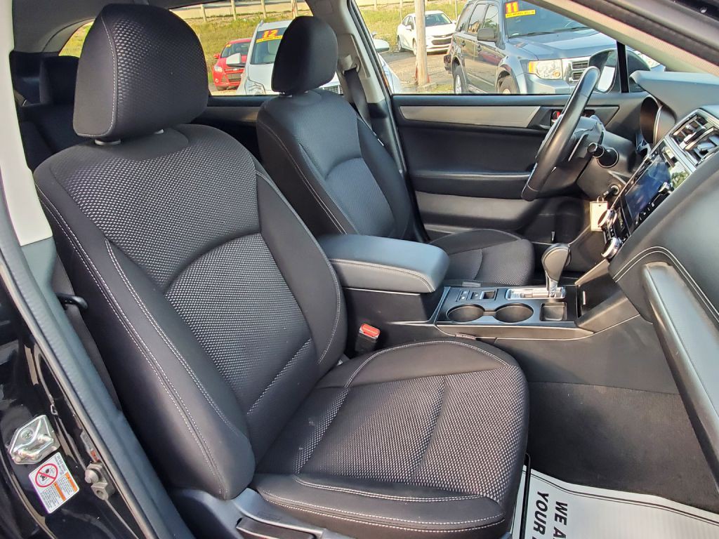 2019 Subaru Outback Image 17