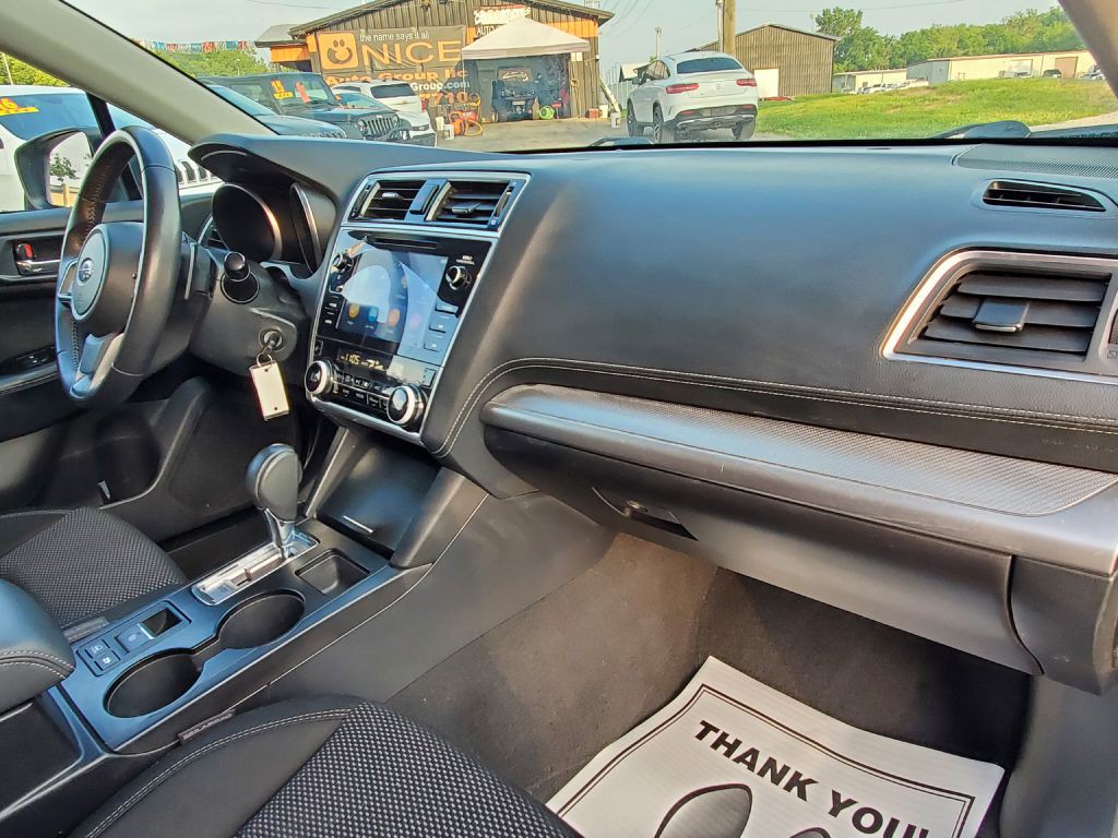 2019 Subaru Outback Image 18