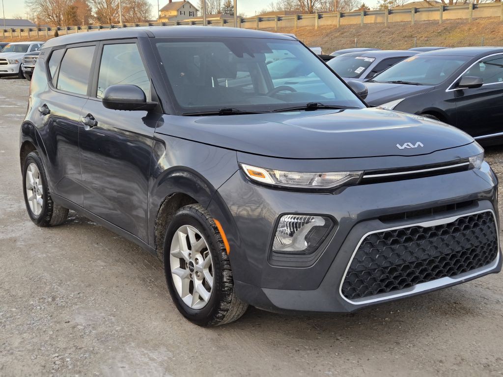 2022 Kia Soul Image 3