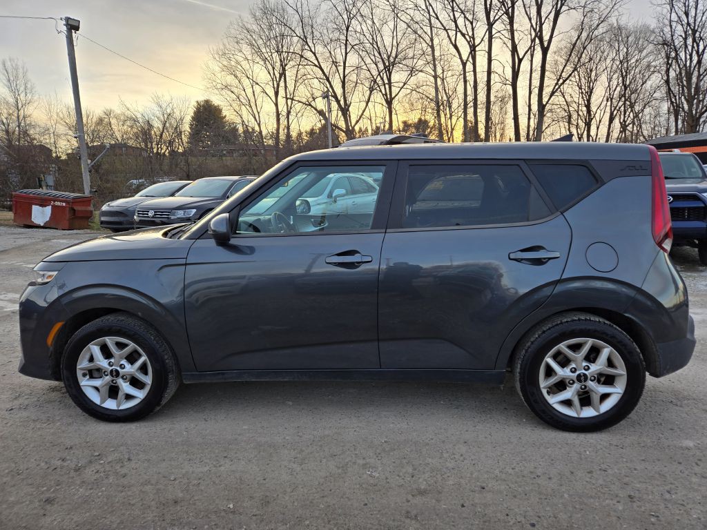 2022 Kia Soul Image 8