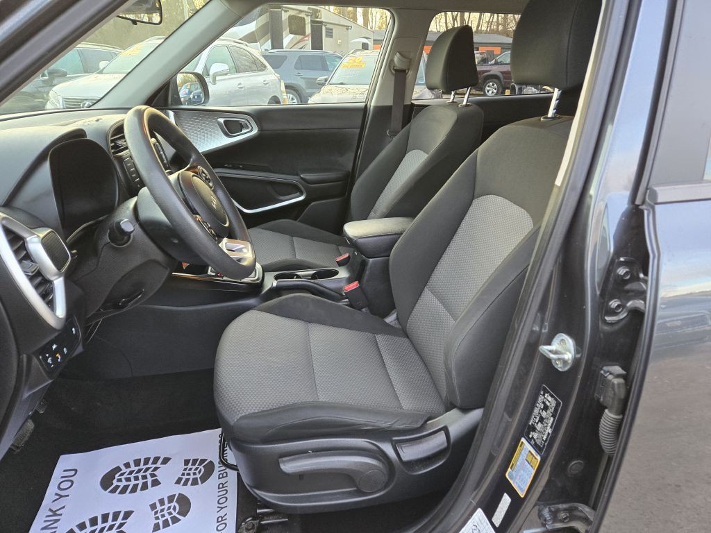 2022 Kia Soul Image 11