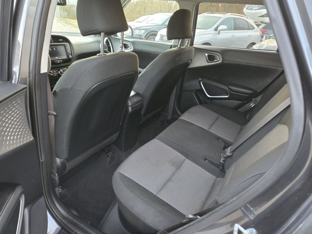 2022 Kia Soul Image 23