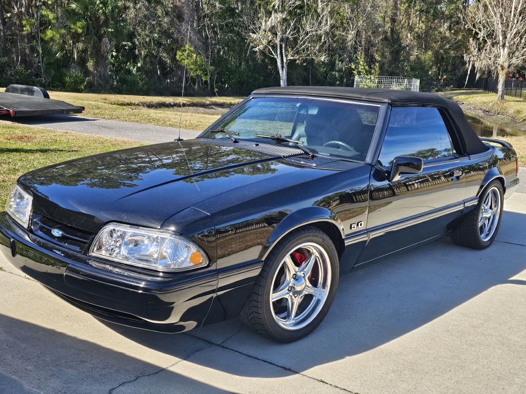 1989 Ford Mustang Image 3