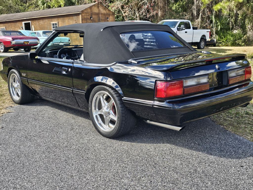 1989 Ford Mustang Image 7