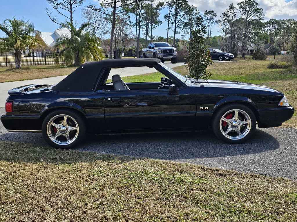 1989 Ford Mustang Image 9