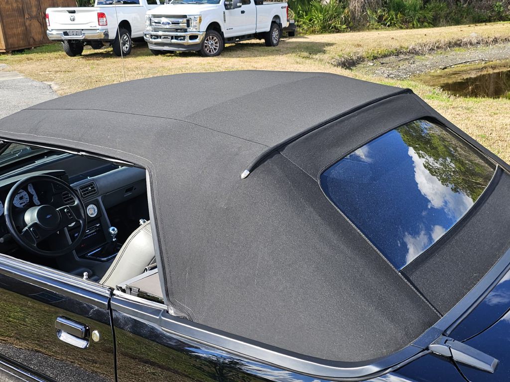 1989 Ford Mustang Image 18
